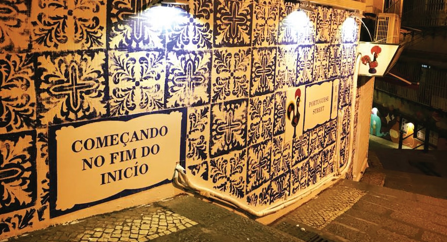 Portuguese Lottery Sign Jogos Santa Casa And Portugal Post Office CTT Pay  Shop Sign Outside A Newsagents Shop In Tavira Portugal Stock Photo - Alamy